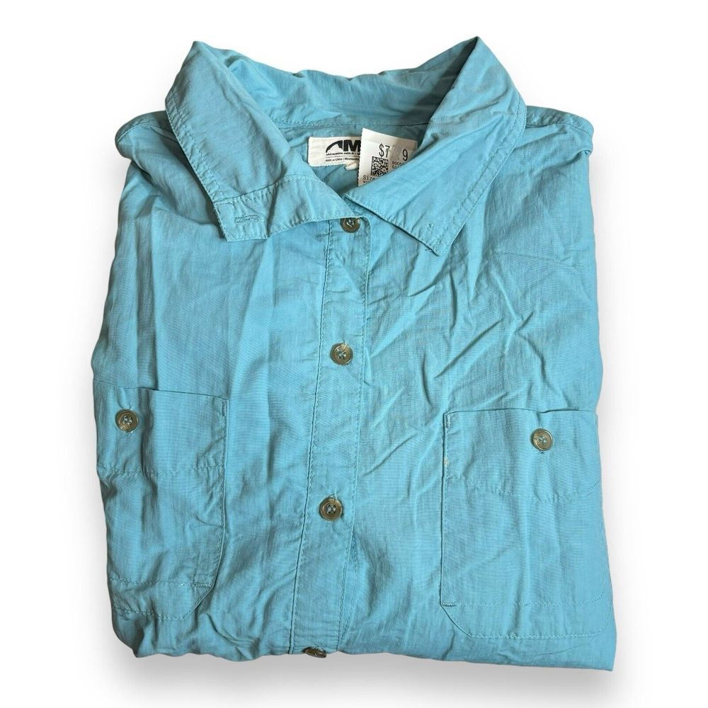 Mountain Khaki Jackson Hole Sz L Blue Button Down Shirt Nylon